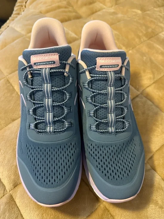 Skechers Adventure Women's Blue and Pink Athletic Walking Shoes - Picture 1 of 4